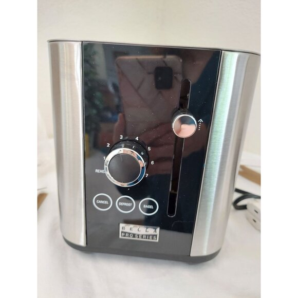 Bella Classics 2-Slice Wide-Slot Toaster - Stainless Steel Multi Setting Toaster - Picture 8 of 9